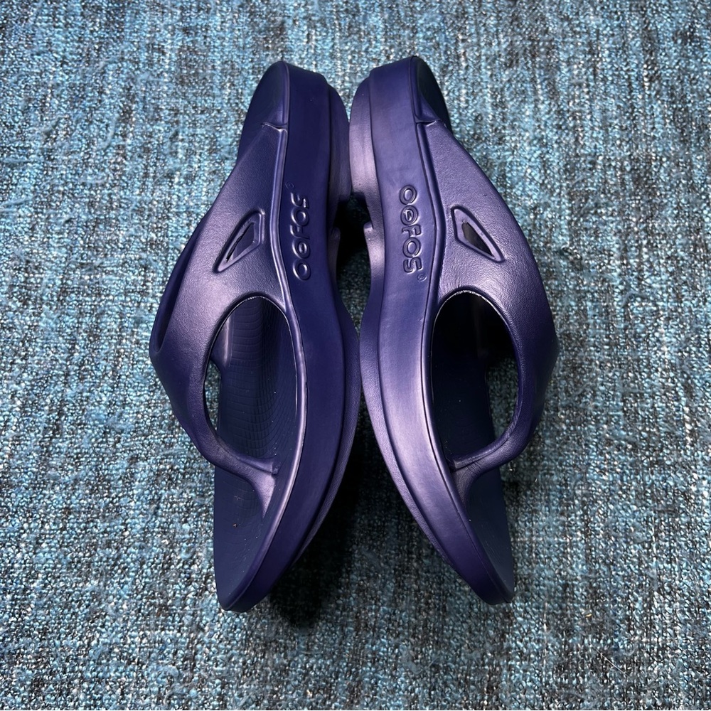 Oofos OOriginal Sandal Flip Flops in Navy Blue Men's Size 10 Recovery Shoes - Picture 6 of 9